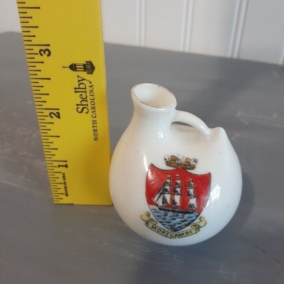 Crest of More Cambe Miniature Handle Urn Gemma Crested China - Picture 5 of 6